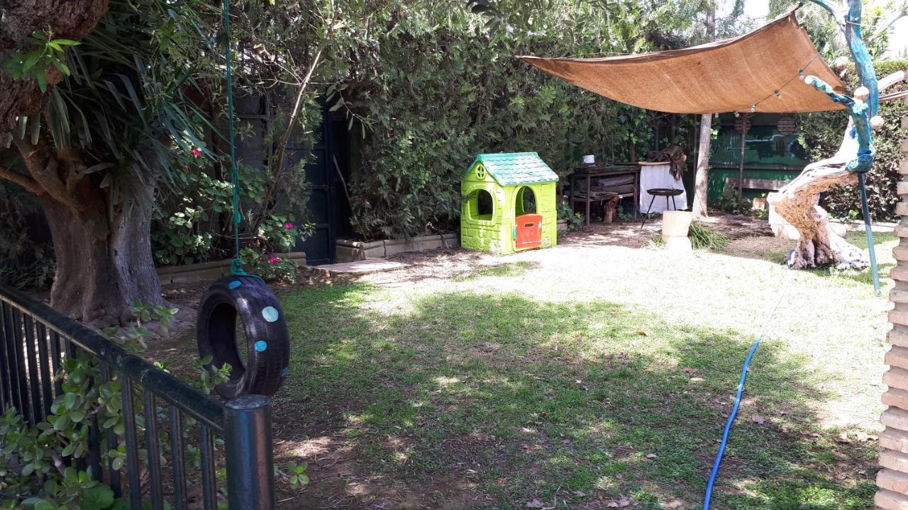 Casa Villa Ladi Umbrete 外观 照片