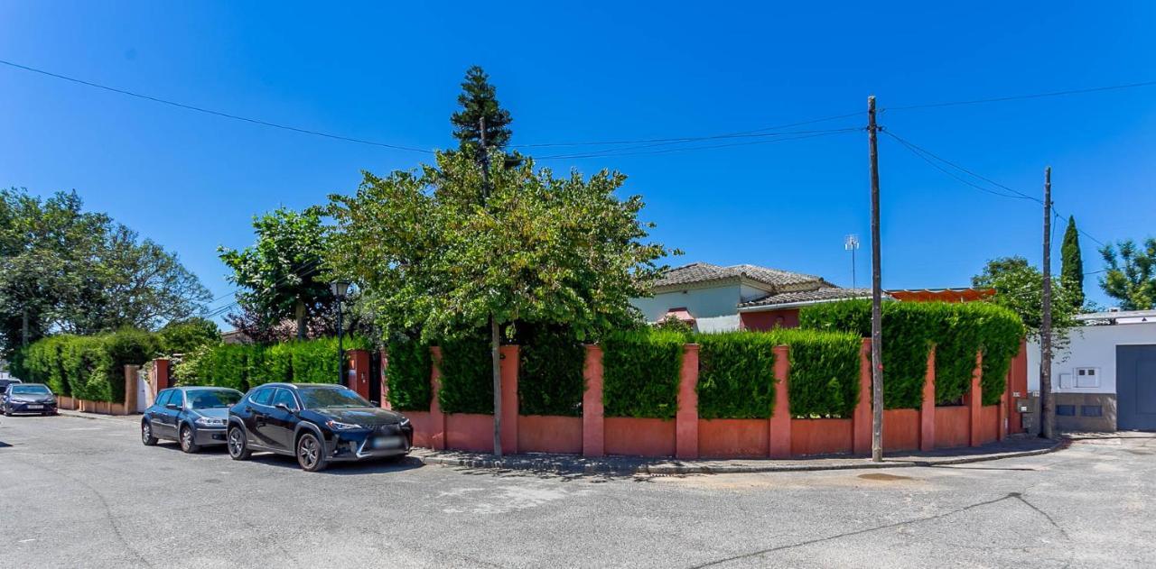 Casa Villa Ladi Umbrete 外观 照片